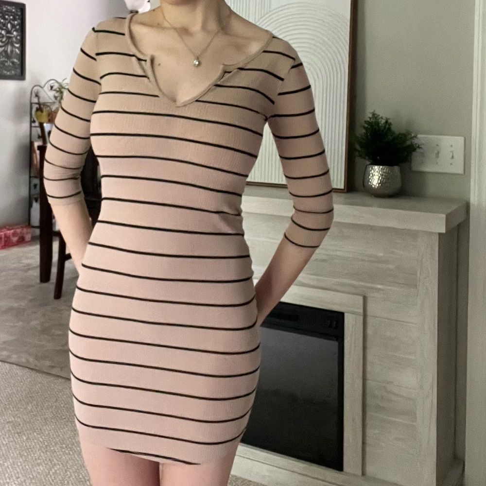 Petite XS Tan Black Striped Fitted Dress with Cropped Sleeves - NWOT